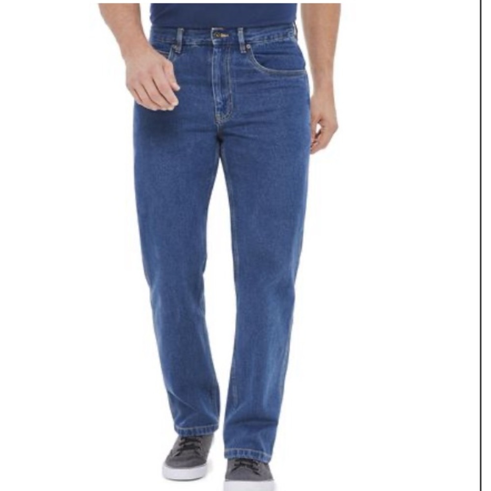 100% Cotton Regular rise Loose through hips and thigh Classic fit jeans